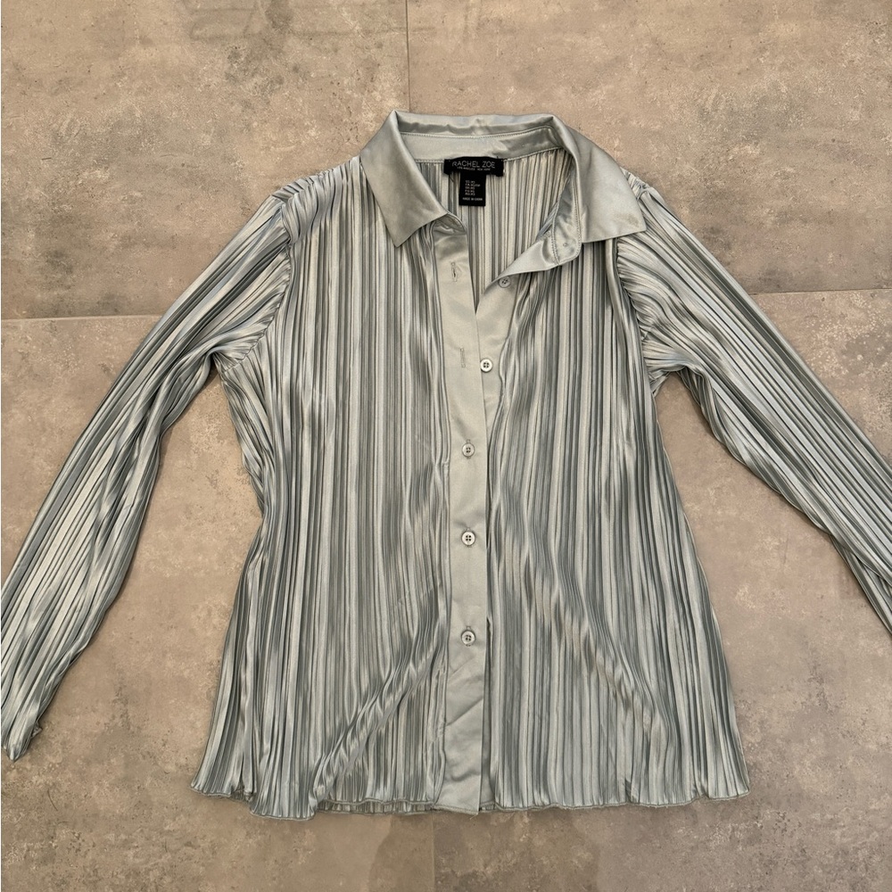 Rachel Zoe Light Blue Pleated Button Down XS - Picture 1 of 6